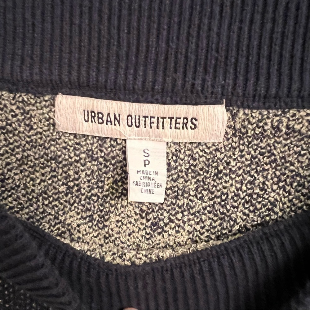 Urban Outfitters Teddy Bear Leaf Oversized Baggy Sweater Navy Blue Cream Small - Picture 5 of 6